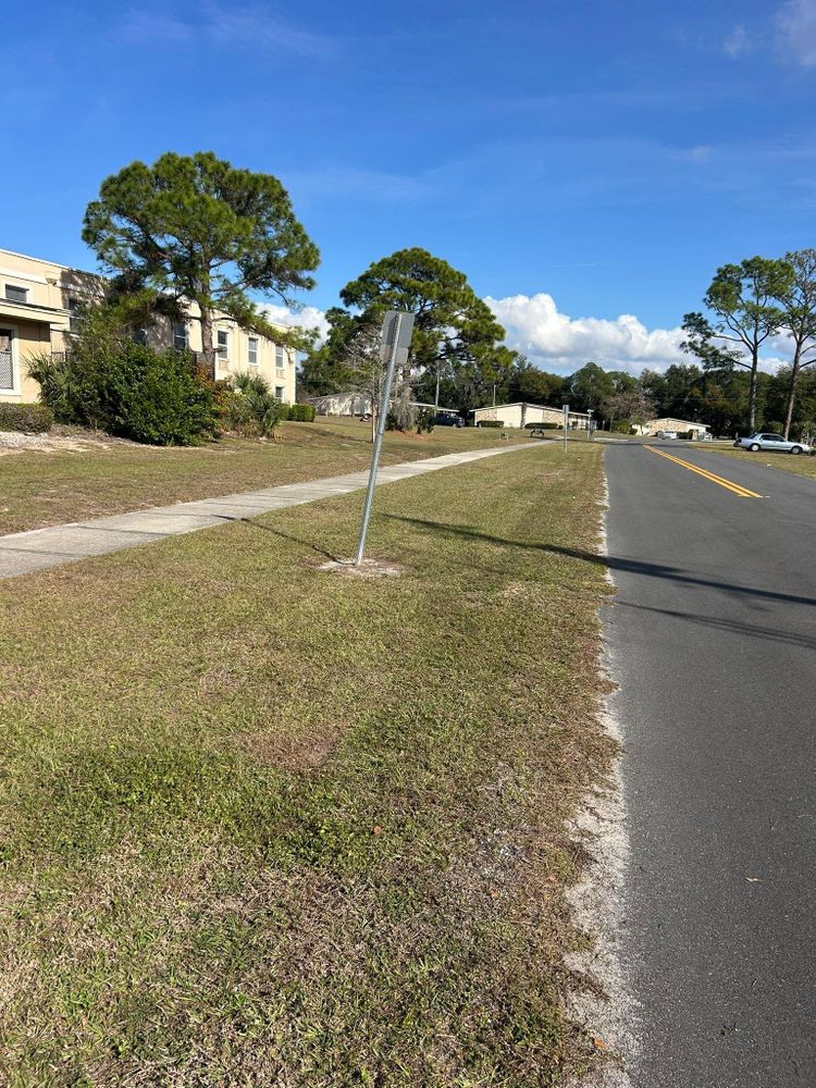 All Photos for Estrada All Pro Lawn Service in Auburndale, Florida