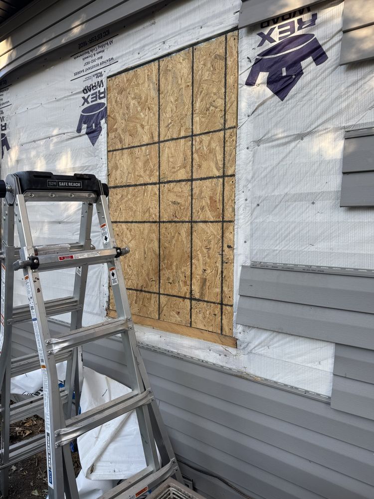 Steeleville bath for Dead Tree General Contracting in Carbondale, Illinois