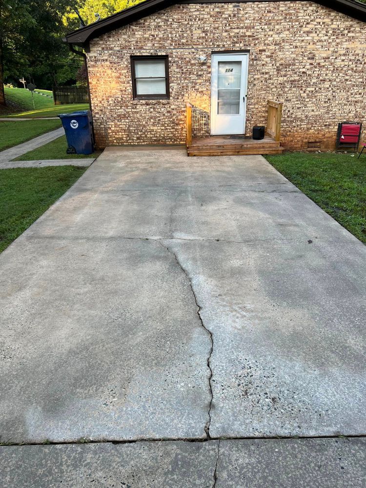 Pressure Washing for Red Clay Landscapers in Sophia, NC