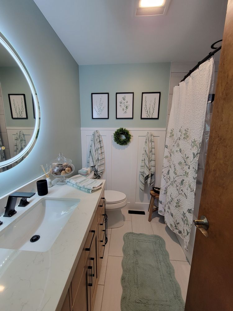 Bathroom Remodeling for DLN Home Remodeling in Peru, IL