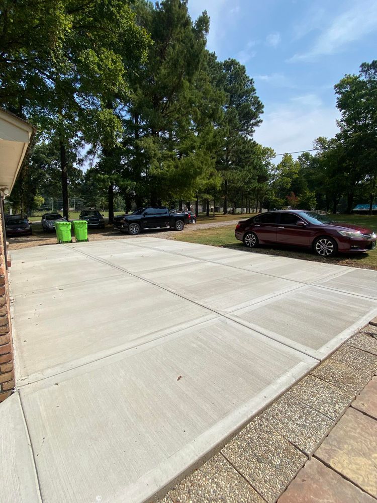 Our Concrete Slab Construction service delivers durable, precisely crafted slabs ideal for patios, driveways, and foundations. We ensure high-quality workmanship using premium materials to enhance your home's value and stability. for Sam's Concrete & Masonry in Hernando, MS