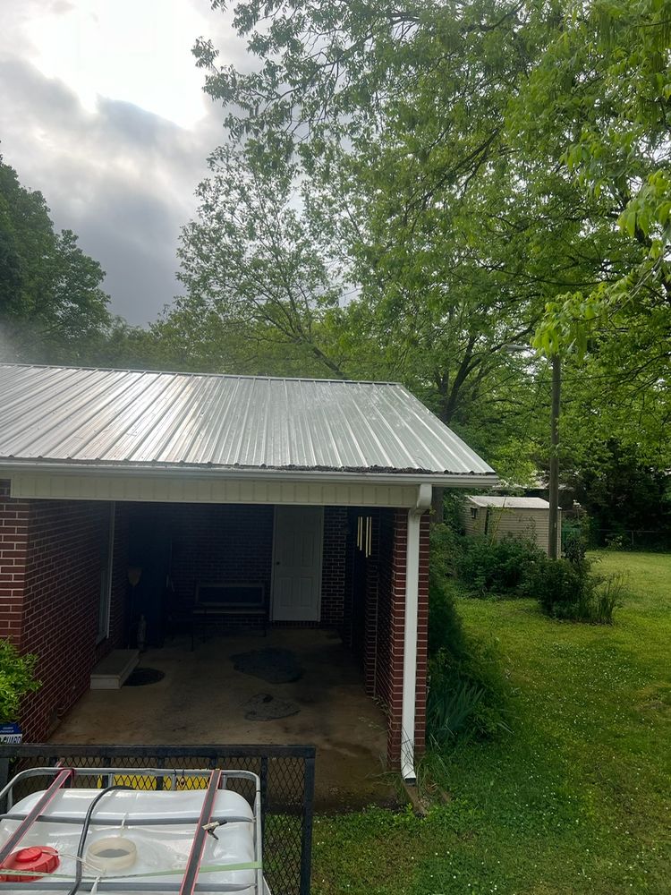 Roof cleaning for JB Applewhite's Pressure Washing in Anderson, SC