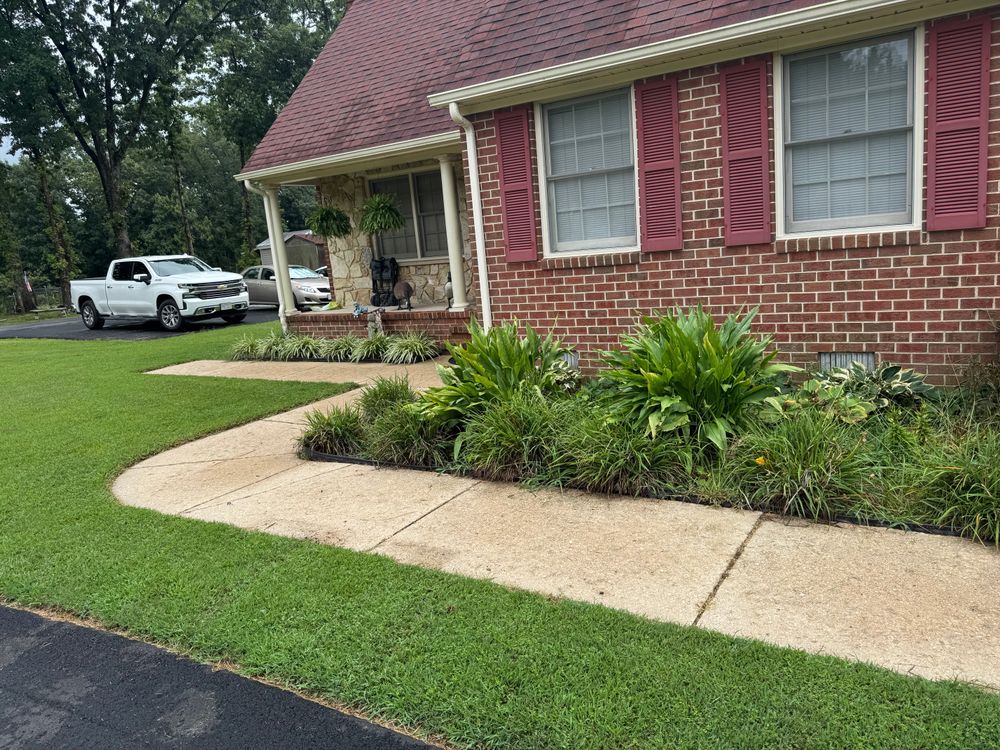 All Photos for Robbie's Lawn & Landscape in Chesterfield, VA