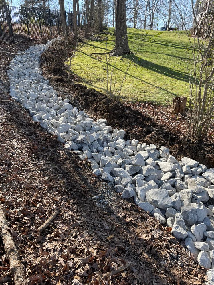 Landscaping for Bailey’s Lawn Care & Dirt Service in Murray, KY