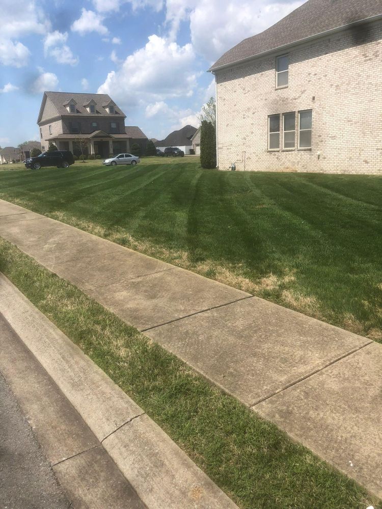 All Photos for Team Bard Lawn Care SVC in Woodbury, TN