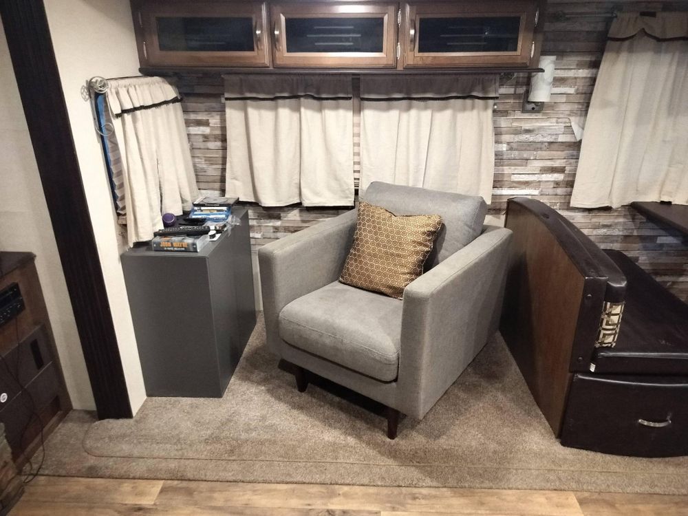 All Photos for Jessica's Broom Cleaning Services in Pilot Point, TX