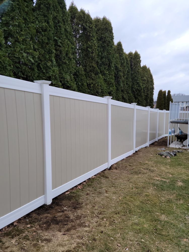 Vinyl Fences for Azorean Fence in Peabody, MA