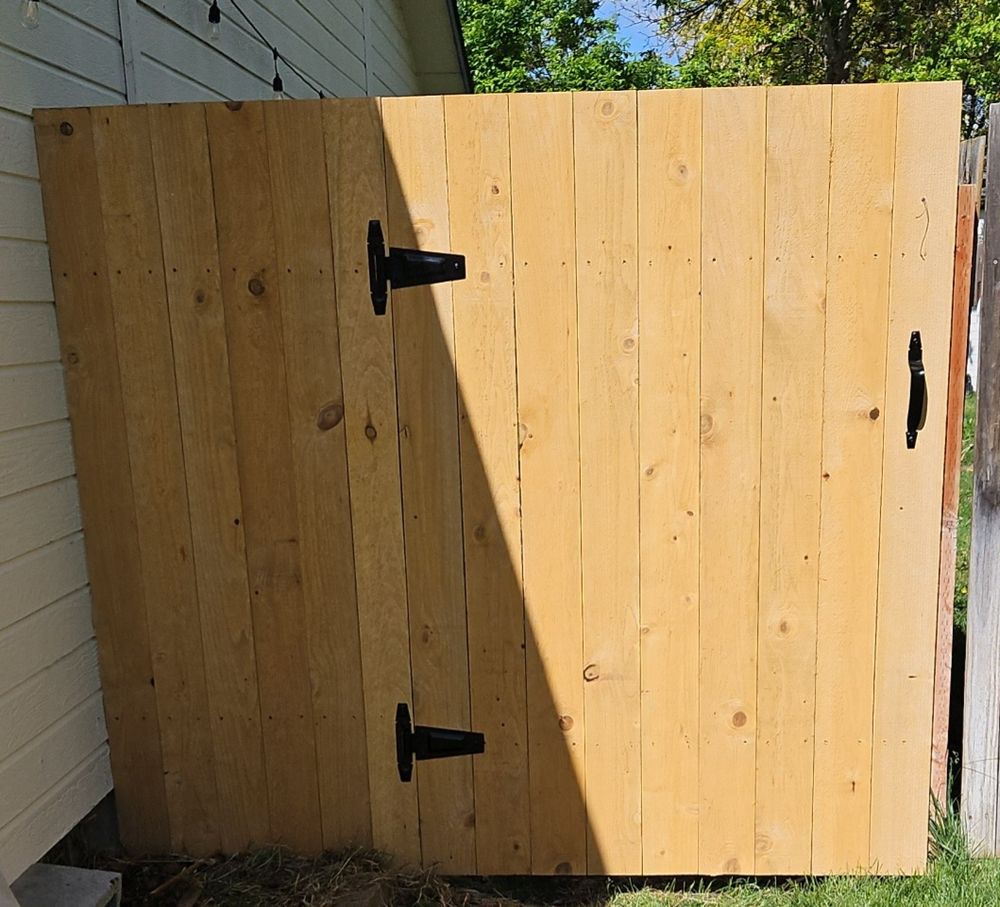 Gates and Fences for Sawdust and Solutions in Eagle, ID