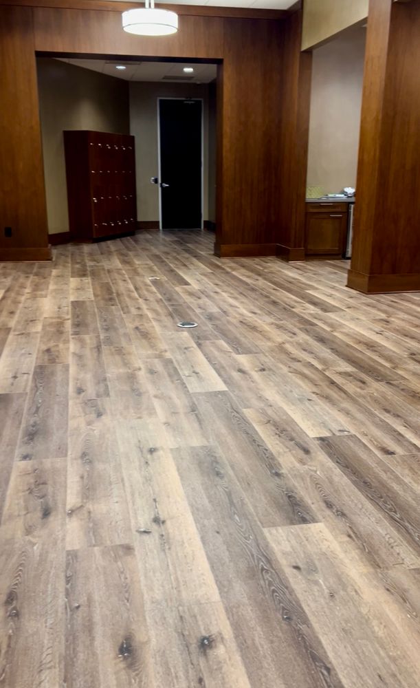 Our vinyl flooring services offer homeowners exquisite and durable luxury solutions, providing an elegant look with easy maintenance. Transform any room with our extensive selection and professional installation for lasting beauty. for Imperial Wood & Epoxy Flooring in Houston, TX