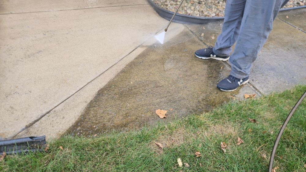 All Photos for On The Spot Lawn Maintenance & Pressure Washing in Jackson, MI