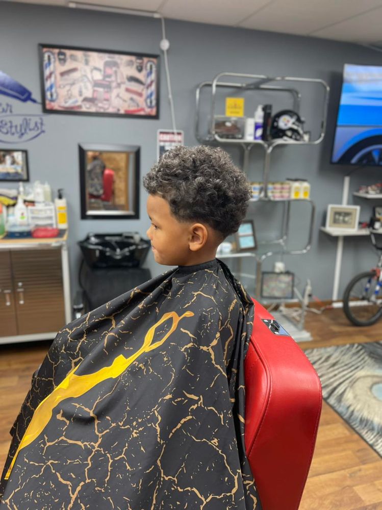 All Photos for LGND CUTS in Williston, ND