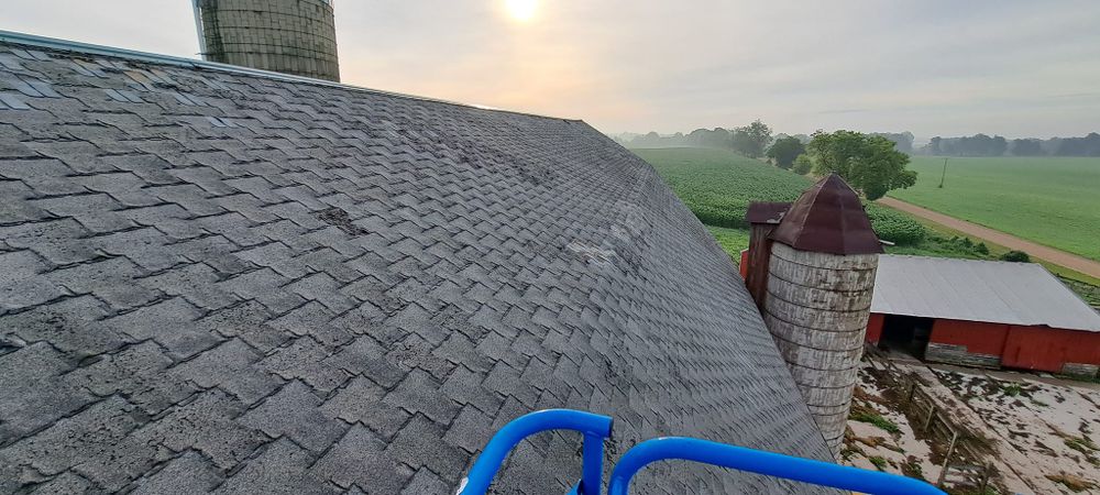 Roofing for Houseman's Exteriors in Muir, MI