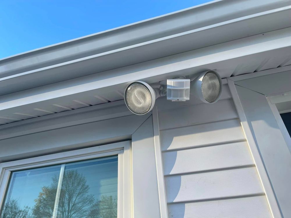 All Photos for SKYLINE ROOFING & SIDING SERVICES INC in Milford, MA