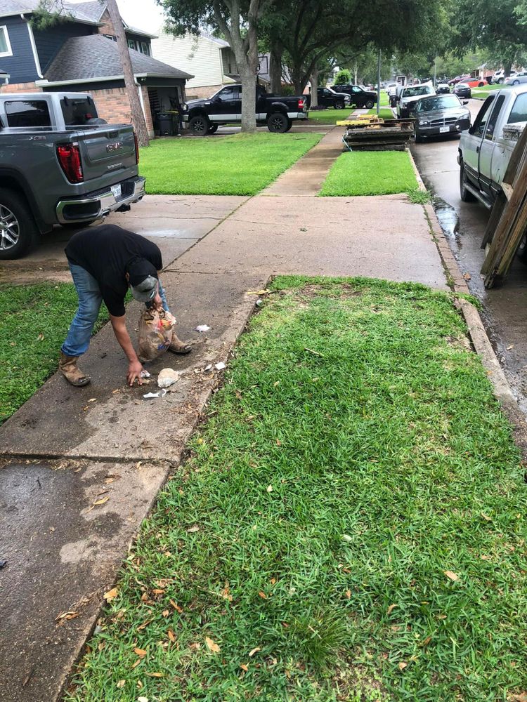 Appliance Removal for Outlaw Landscaping & Transport Company in Houston, TX