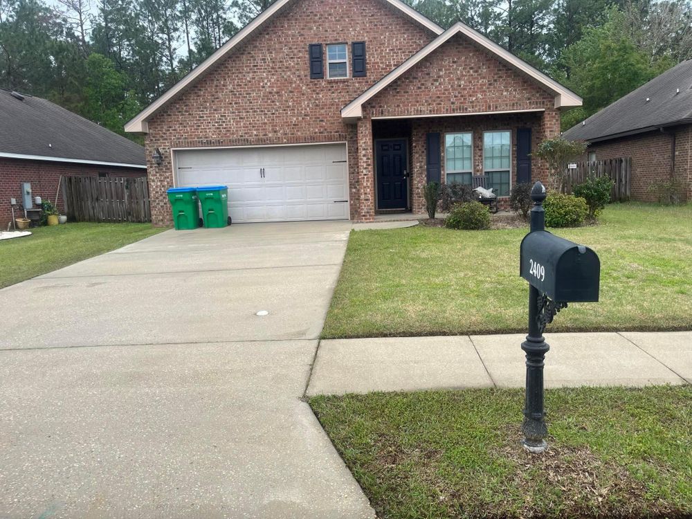 All Photos for All-Star Lawn Care & Soft Washing in Mobile, AL