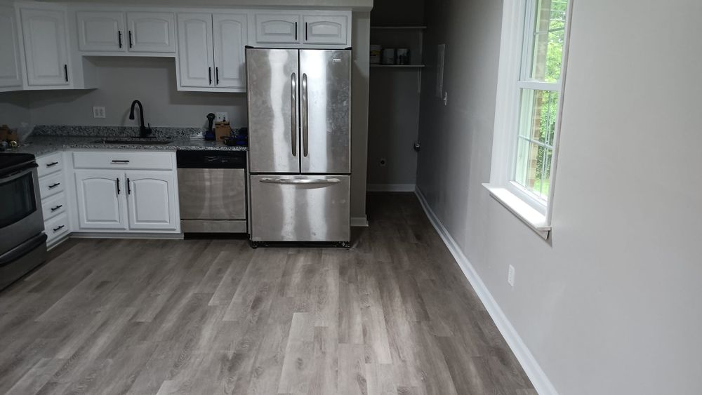 Discover our premium laminate flooring service, offering durable and stylish solutions that perfectly mimic real wood or stone, enhancing your home’s aesthetic while ensuring easy maintenance and affordability. for Middle Tennessee Wood Floors in Clarksville, TN