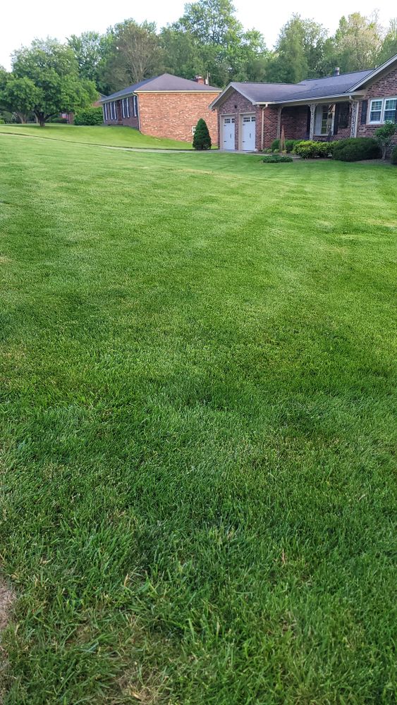 Lawn Care for KK&G Lawncare Services LLC in  Frankfort, KY