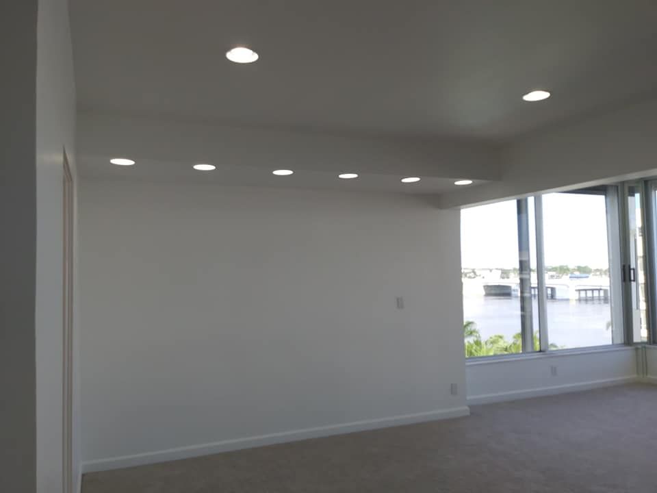 Interior Painting for Diaz Painting and Handyman Services in West Palm Beach, FL