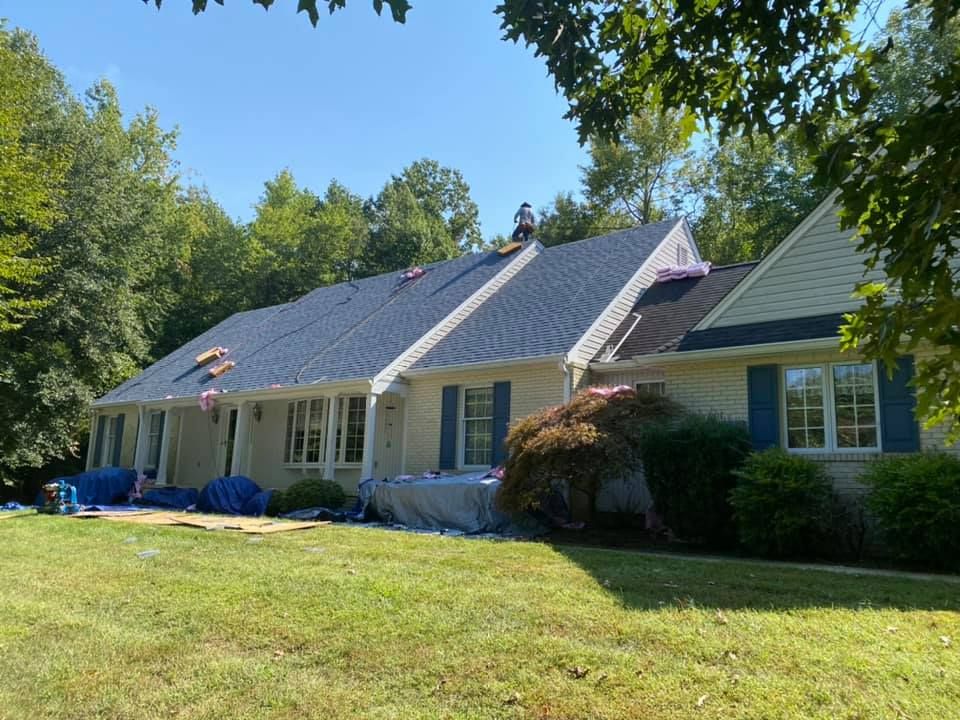 Roofing for Summit Exteriors, LLC  in Mechanicsville,  MD