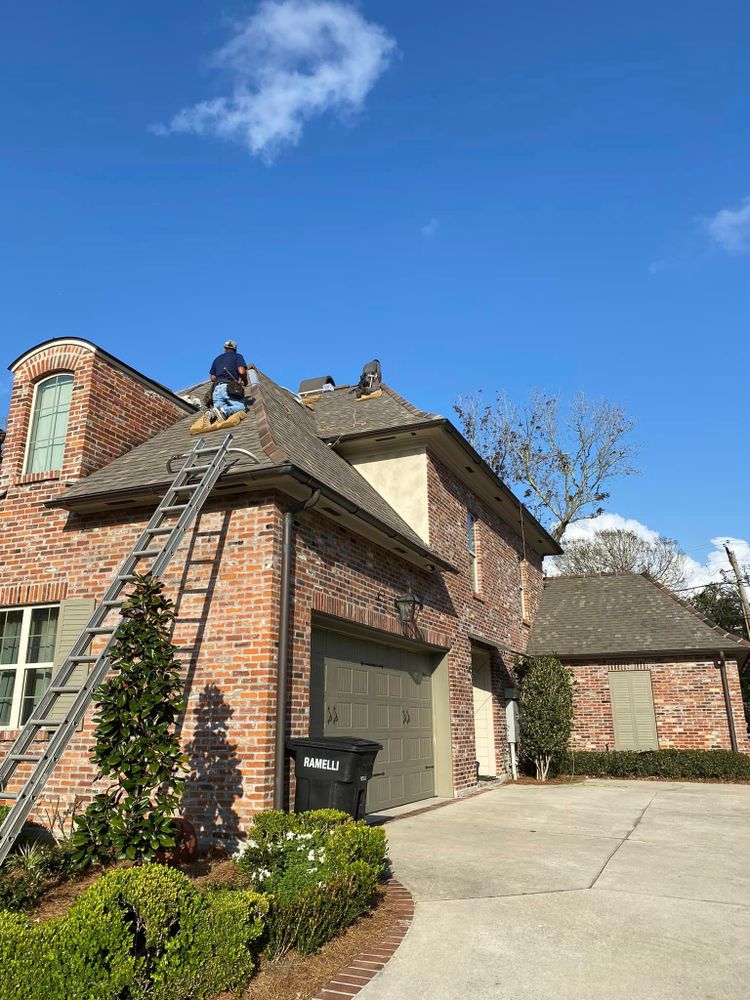 Roofing for Spectrum Roofing and Renovations in Metairie, LA