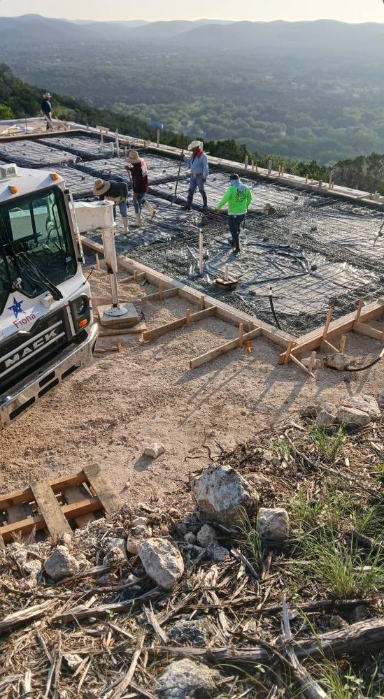 Thompson Construction team in Uvalde, TX - people or person