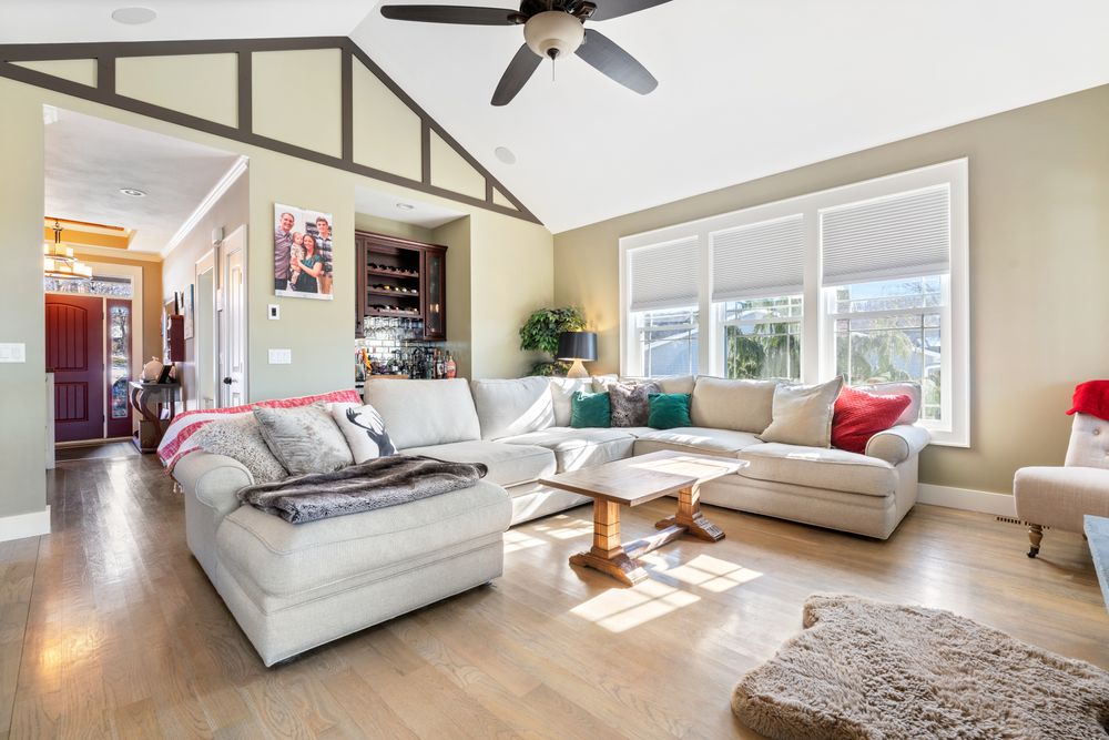 Transform your home with our expert interior painting service, providing high-quality finishes and attention to detail. Our skilled professionals ensure a smooth process from color selection to the final coat. for Empire Painting Services in Syracuse, NY