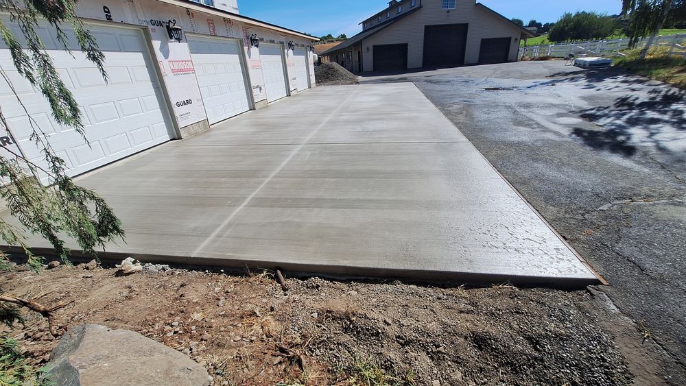 Garage Aprons for Richardson Restoration and Concrete in Ellensburg, WA