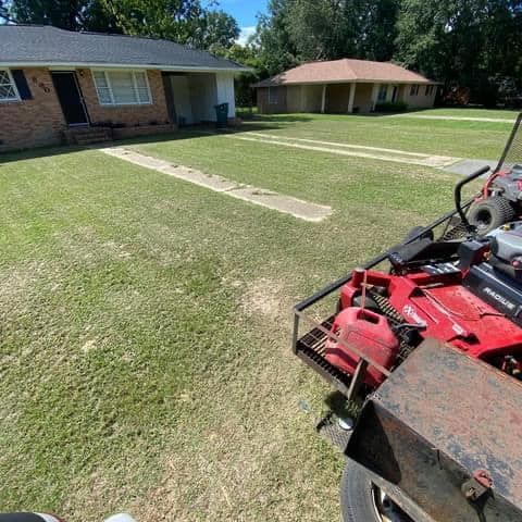Residential Landscapes for Lawn Barbers LLC in Sumter, SC