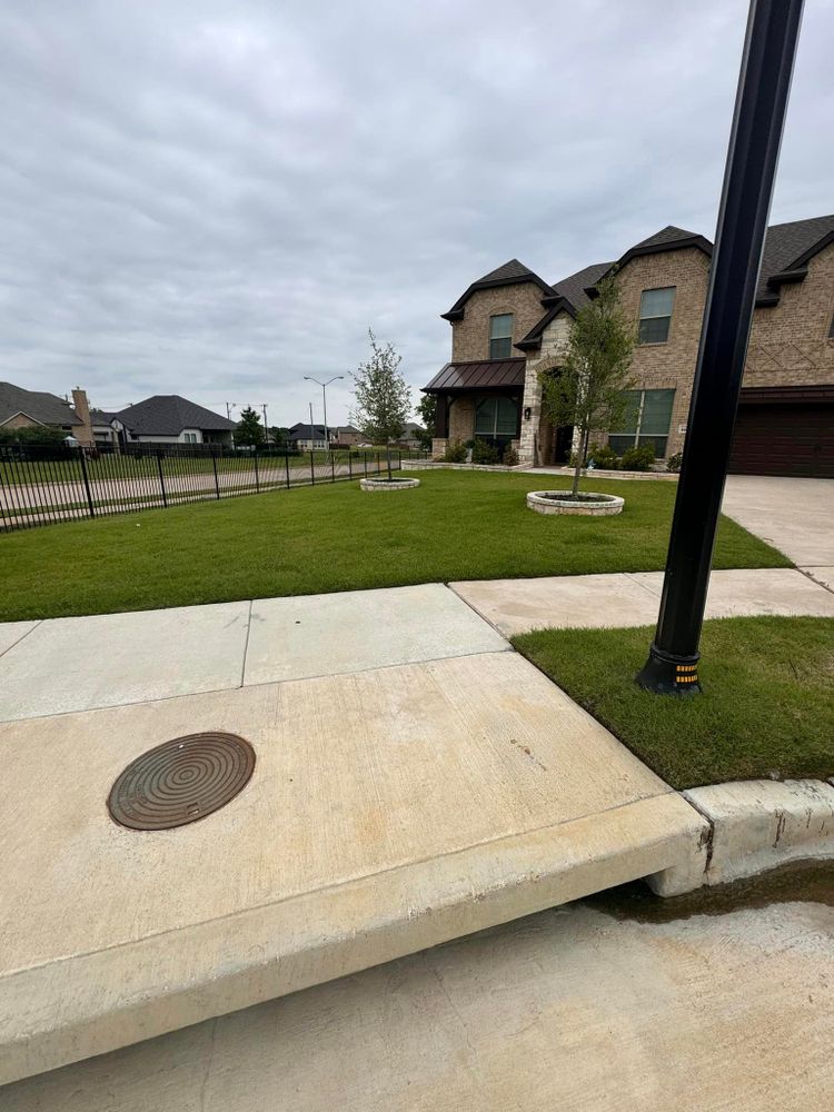 All Photos for Mora’s Lawn Services in Crowley,  TX