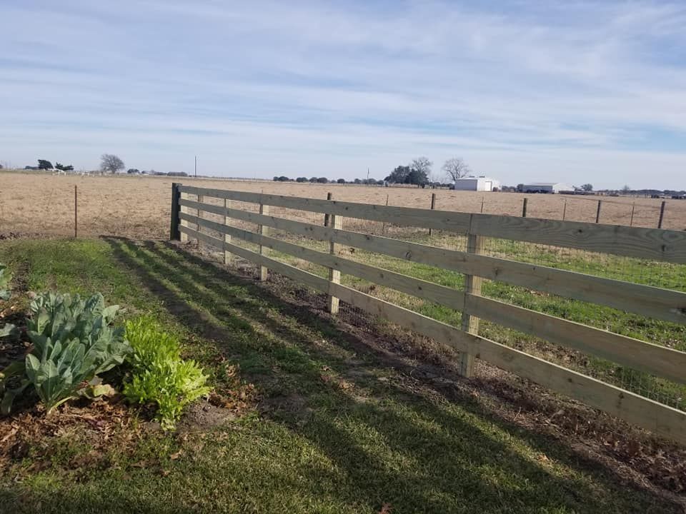 3 and 4 Board Fencing (optional wire added) for Pride Of Texas Fence Company in Brookshire, TX