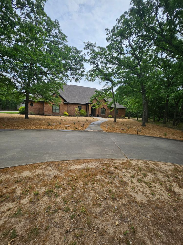 All Photos for Ornelas Lawn Service in Lone Oak, Texas