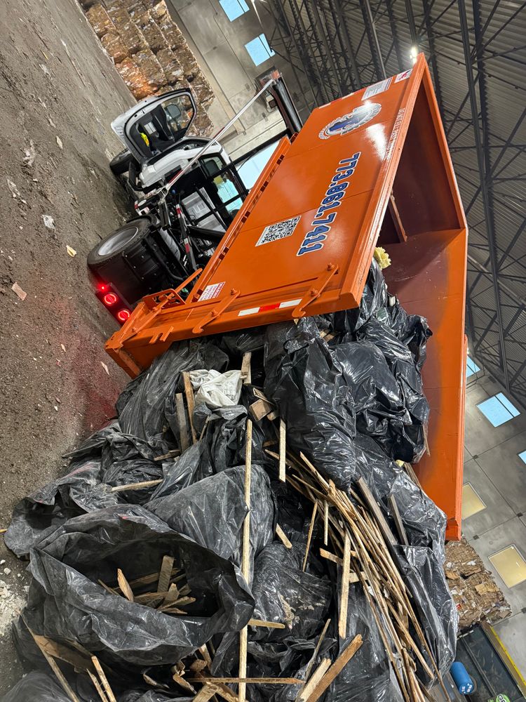 Dumpsters for Trailer and Trash Dumpsters LLC in Arlington Heights, IL