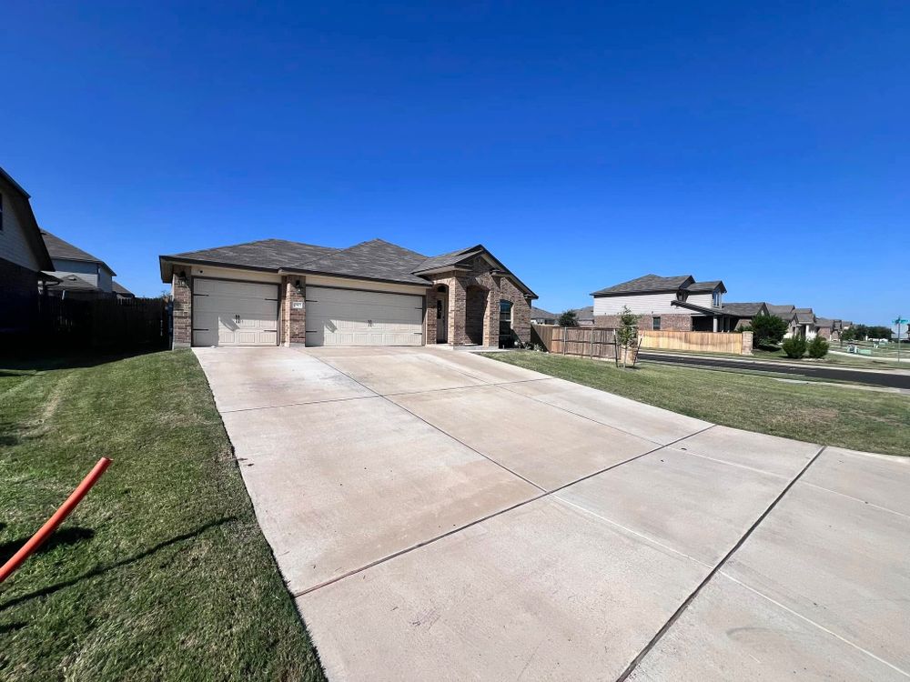 Lawn Care for AAA Lawn Service in Moody, TX