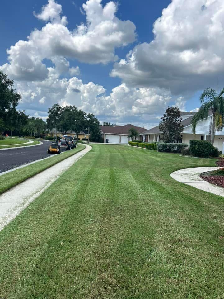 All Photos for Estrada All Pro Lawn Service in Auburndale, Florida