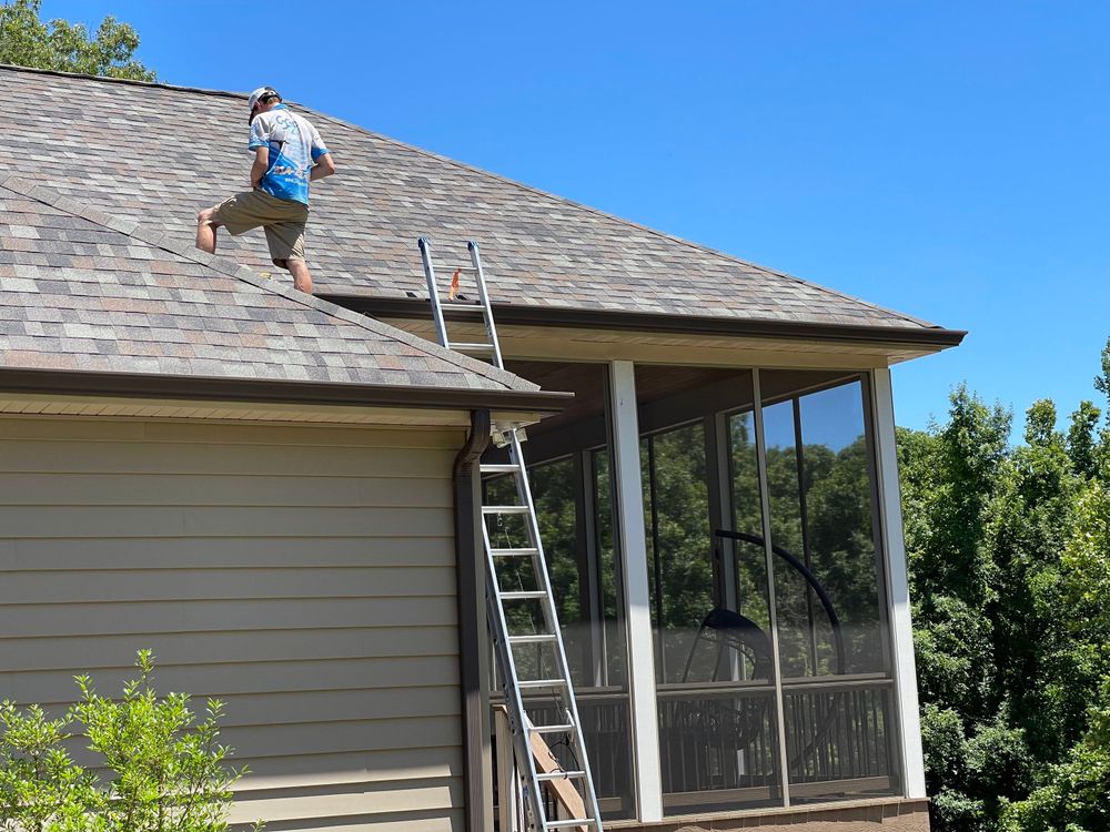 Gutter Cleaning for See2it Clean in St Louis, MO