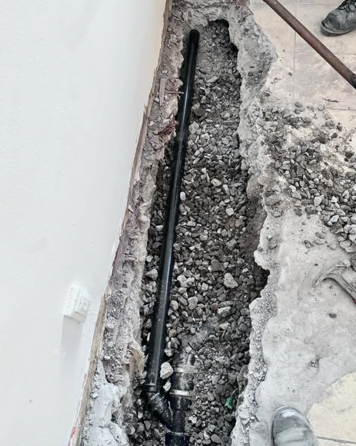 Our plumbing repairs service includes expert sewer line repairs to efficiently resolve issues, ensuring your home's system functions flawlessly. Contact us for reliable, professional solutions and peace of mind. for Plomberie Drainville in Montreal, Quebec