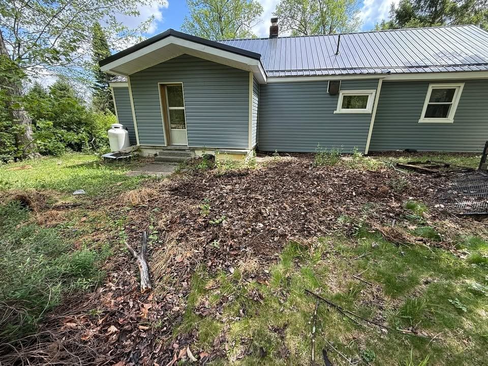 Our yard waste removal service clears leaves, branches, clippings, and debris quickly and responsibly, helping homeowners reclaim clean outdoor spaces without lifting a finger or worrying about proper disposal. for Valley View Junk in Stephens City, VA