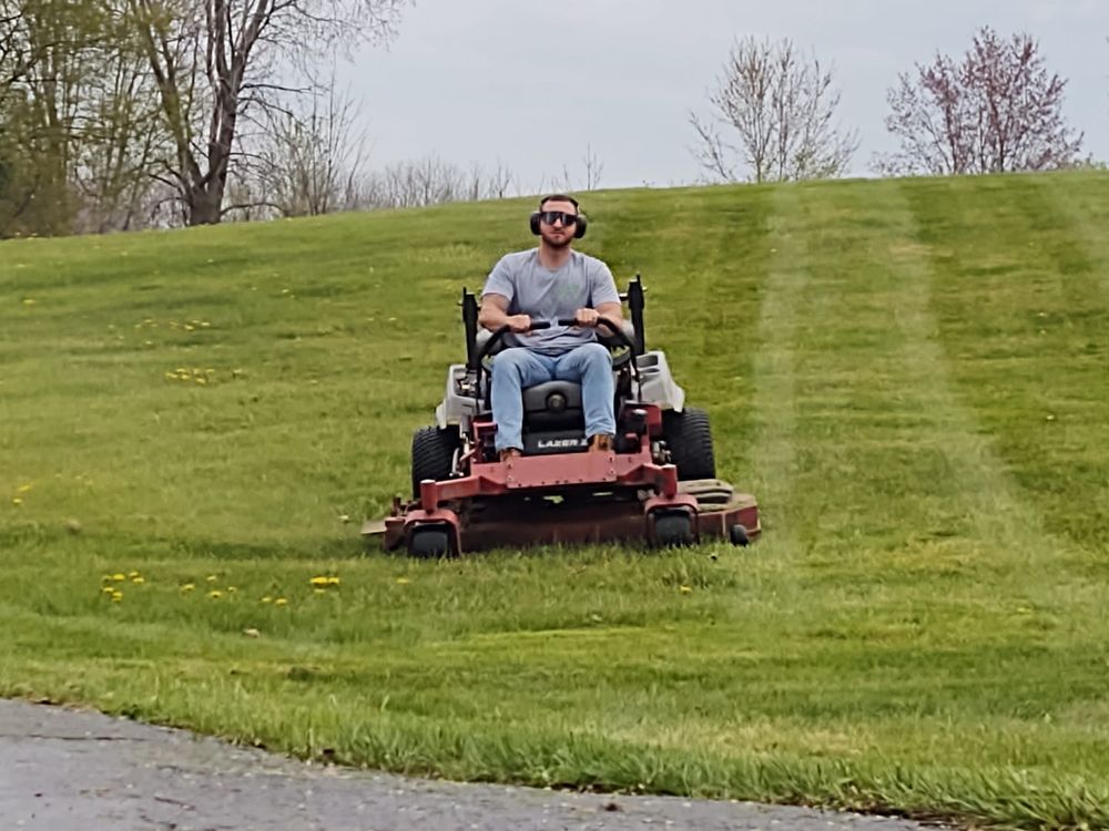 All Photos for ER Lawn Service in Manchester, MI