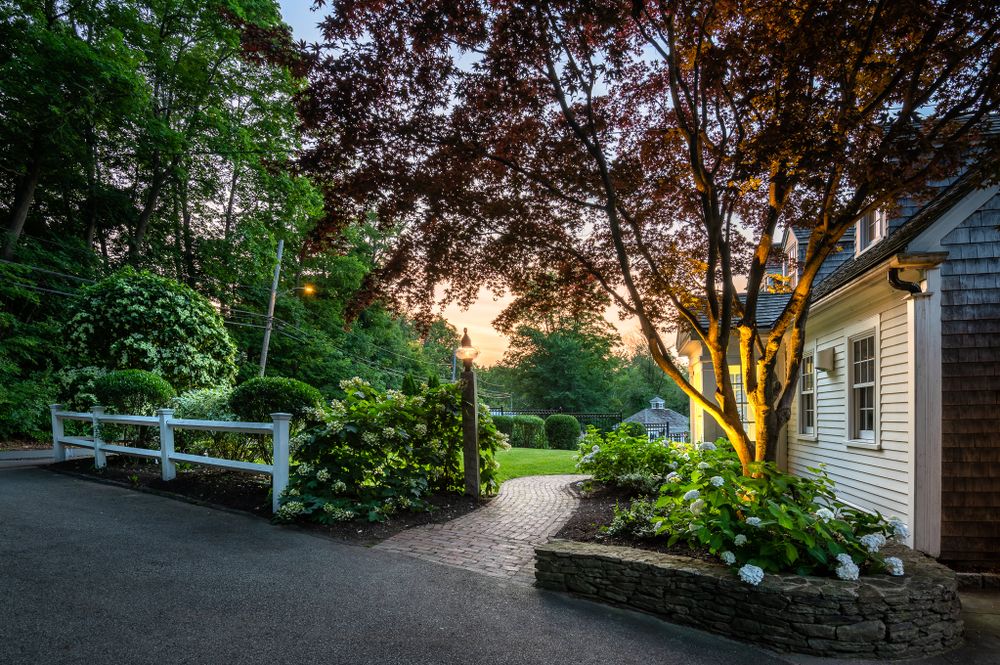 Landscape Lighting for Pungitore Landscapes, Irrigation & Fertilizer in Hingham, MA