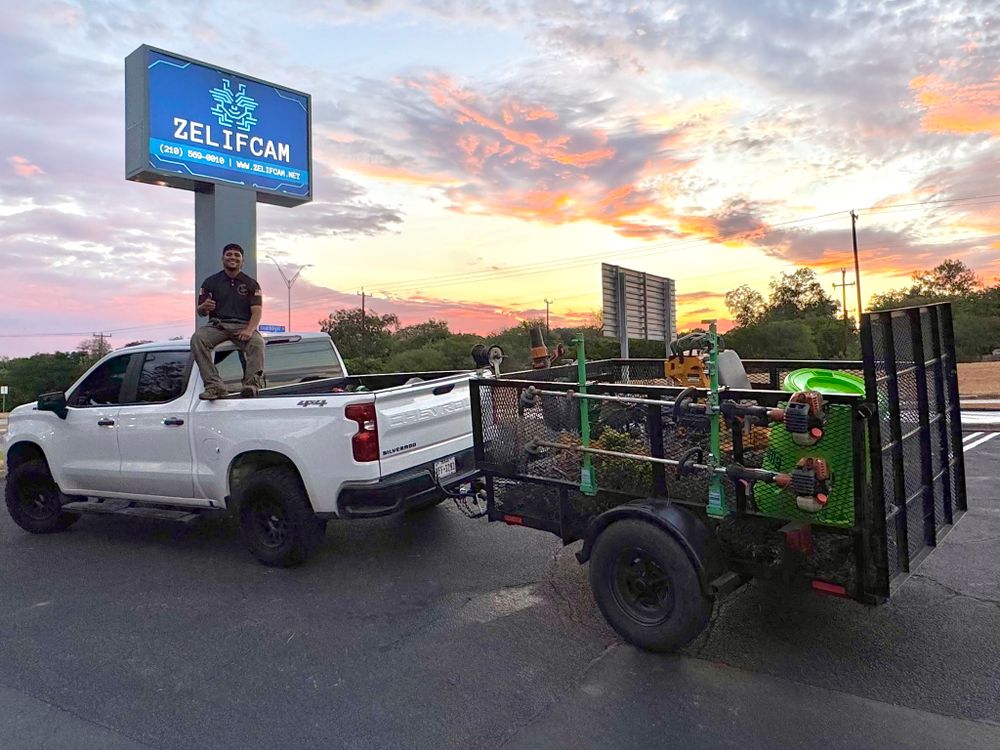 Exellent lawn services team in San Antonio, TX - people or person