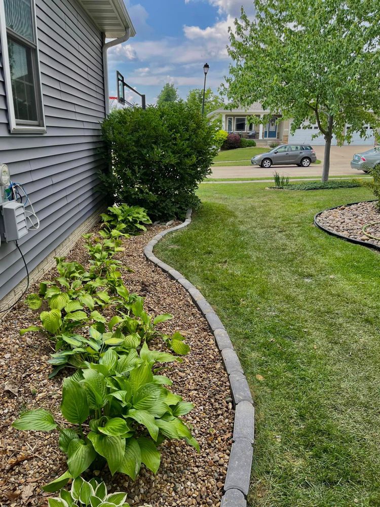 All Photos for Weeds Lawn Care & Landscaping LLC  in Hiawatha, IA