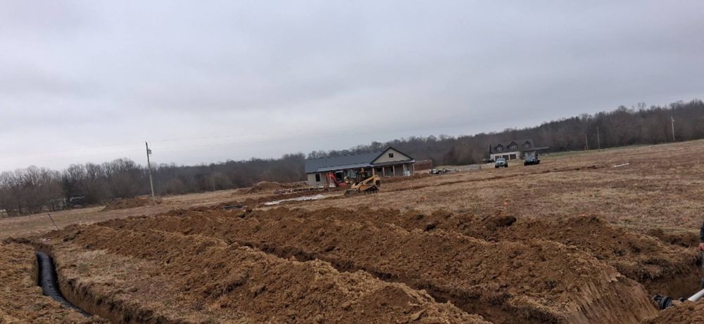 Excavating contractor for Willetts Excavation & Septic in McMinnville, TN