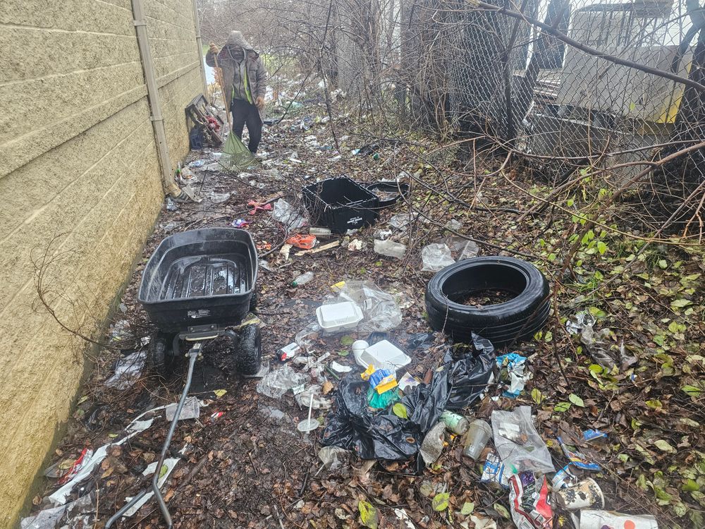 Excessive Trash  for Major Men Junk Removal in Columbus, OH