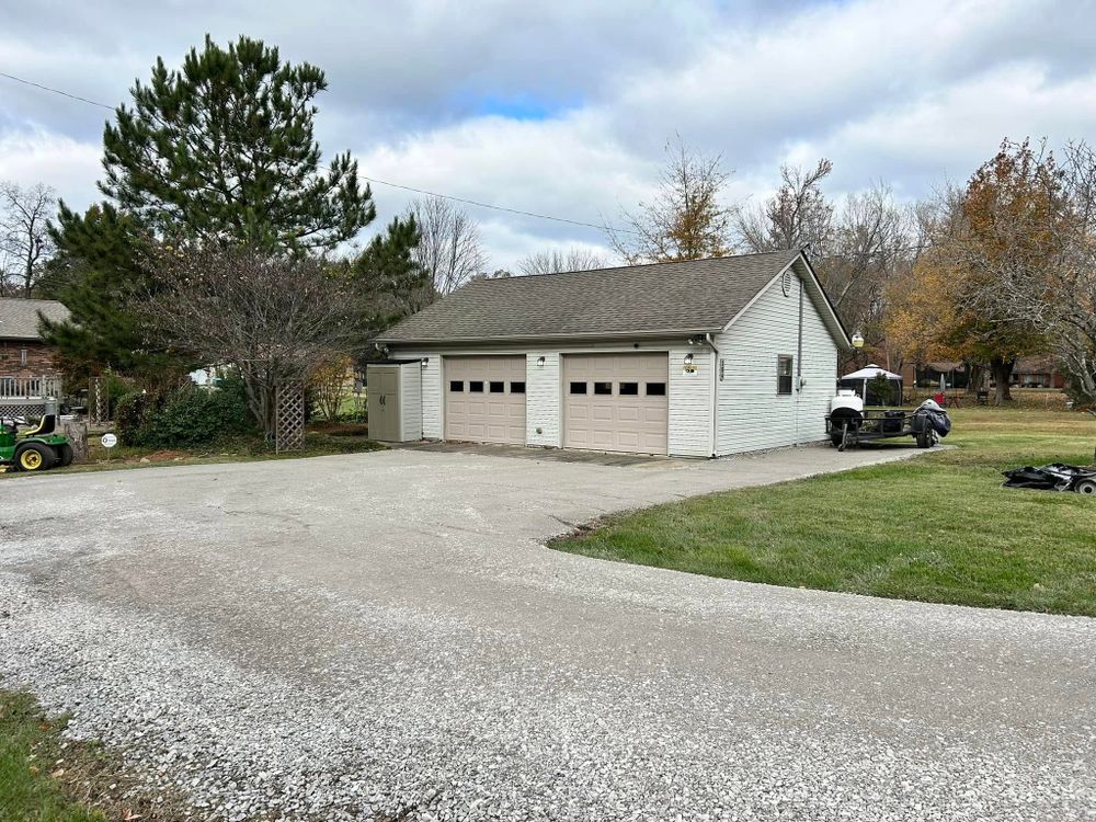 Landscaping for Bailey’s Lawn Care & Dirt Service in Murray, KY