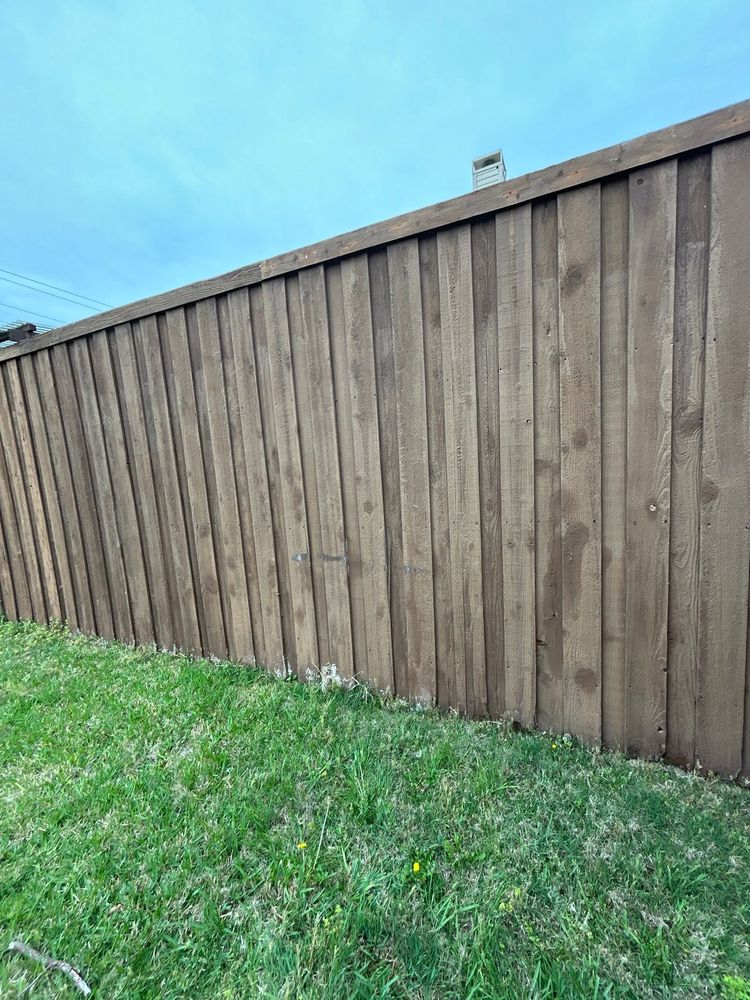 Fence for Blackstone Roofing & Construction LLC in Bells, TX