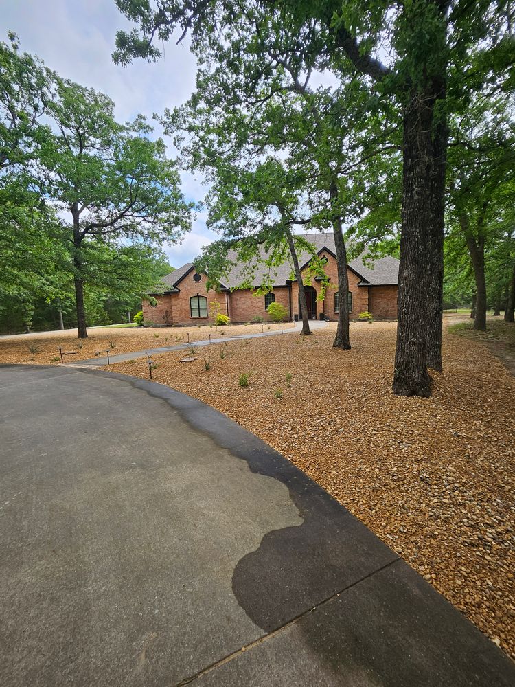 All Photos for Ornelas Lawn Service in Lone Oak, Texas