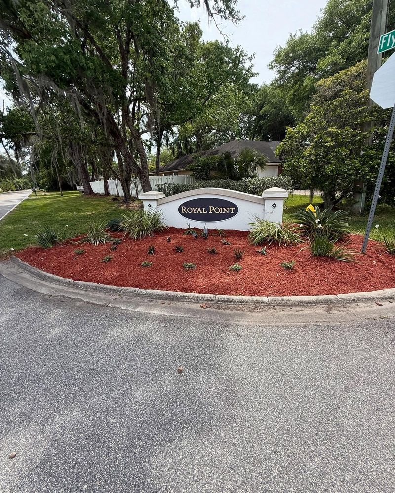 All Photos for Whole 9 Yards Services in Green Cove Springs, FL