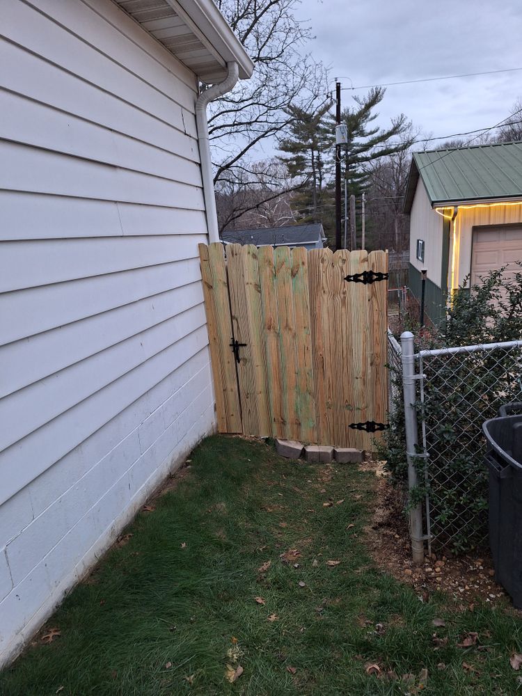 All Photos for Apex Fence in Henderson, KY