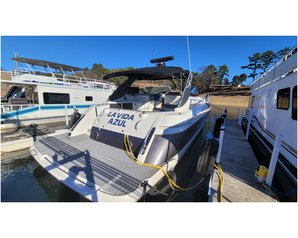 Boat Exteriors for L'Finesse Auto/Boat Details in Dallas, TX