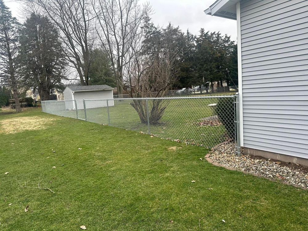 Fence Installation for Illinois Fence & outdoor co. in Kewanee, Illinois